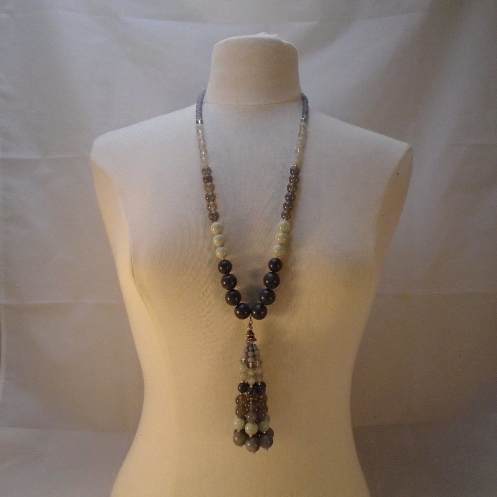 ANTHROPOLOGIE GREY NATURAL STONE TASSEL STATEMENT